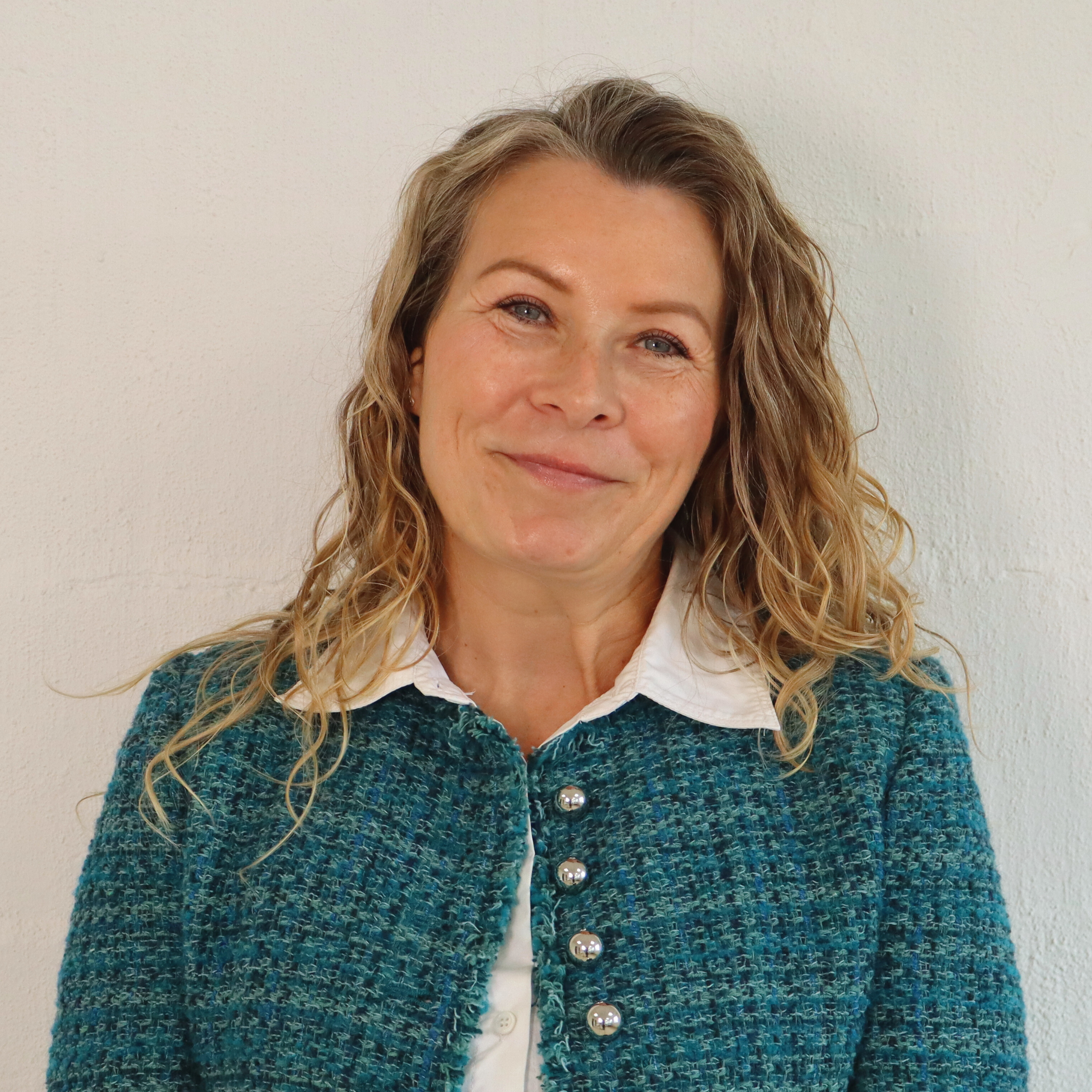 Lone er kunderådgiver for Investering og Feriebolig samt ansvarlig for det norske marked.